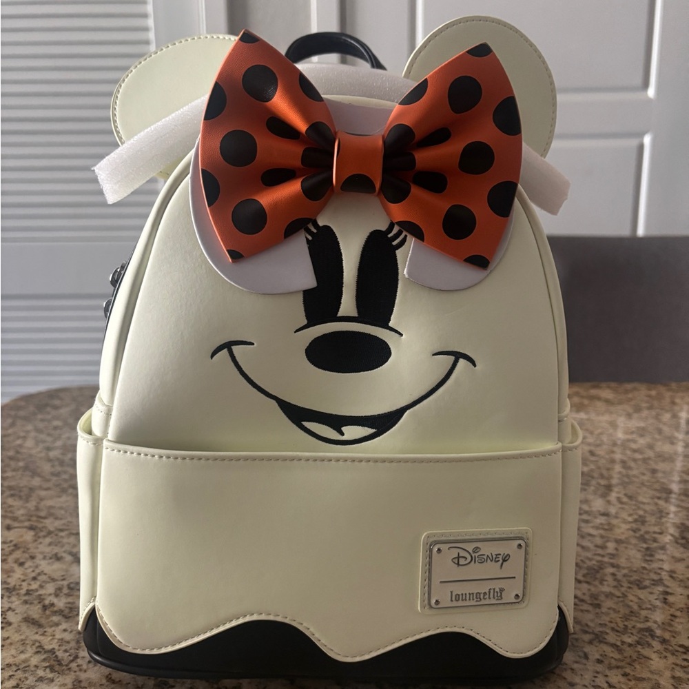 Disney Minnie Mouse Ghost Glow in the Dark Loungefly Backpack